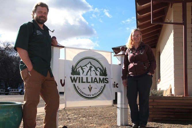 Williams welcomes new veterinarian to town